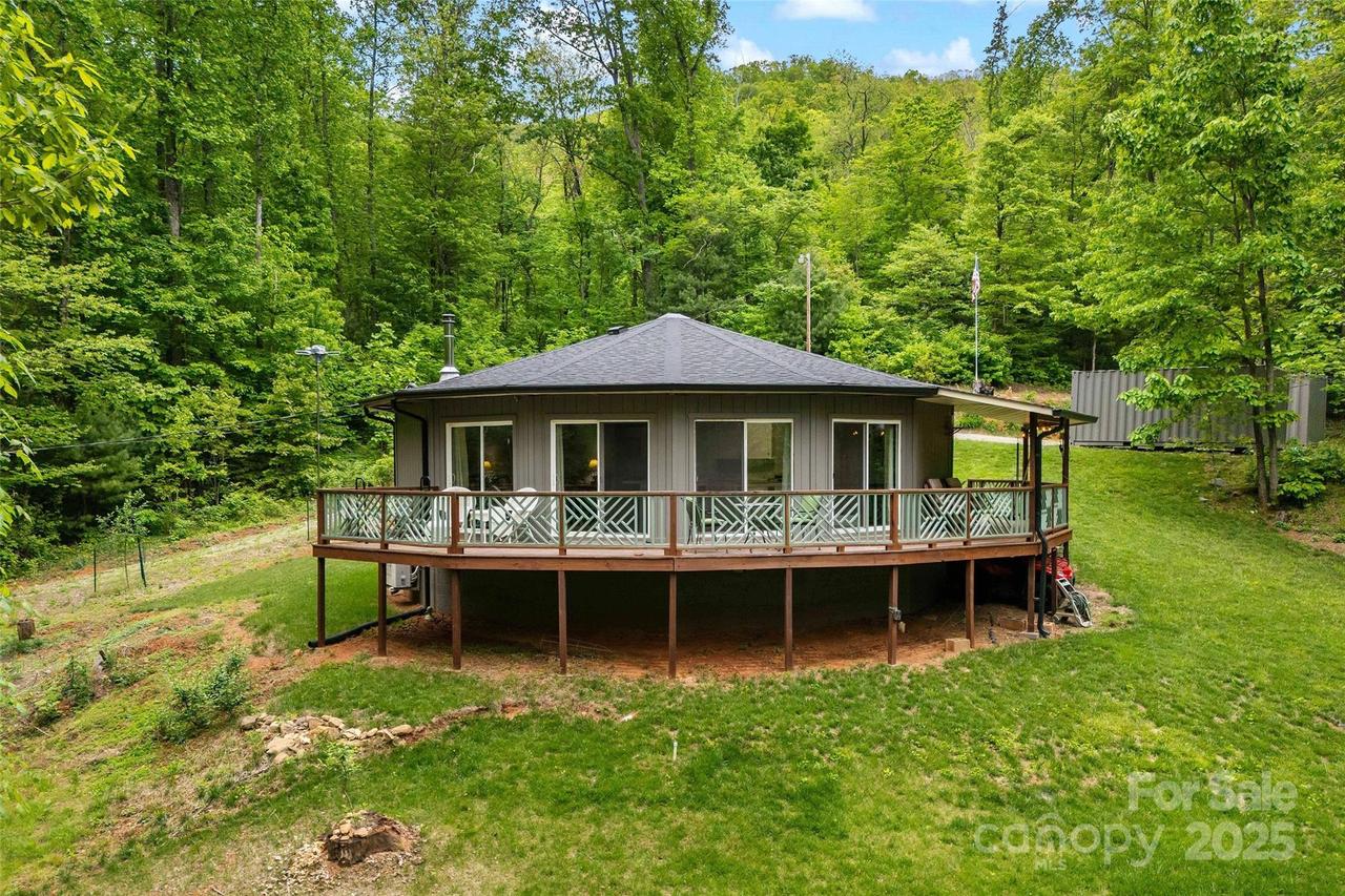 1294 Waites Hollifield Rd., Marion, NC 28752