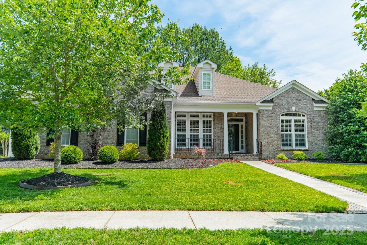 12039 Lawings Corner Dr., Huntersville, NC 28078