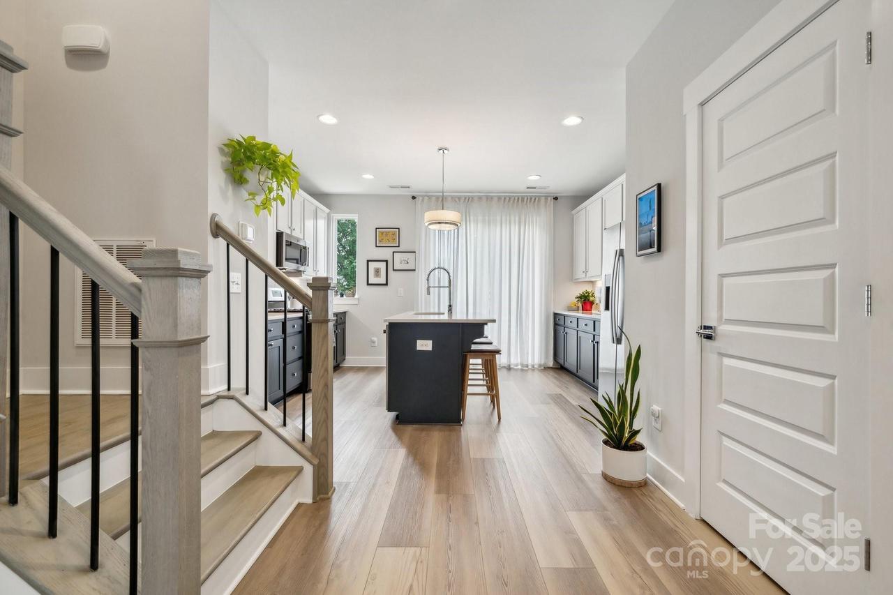 614 West End Dr., Charlotte, NC 28208