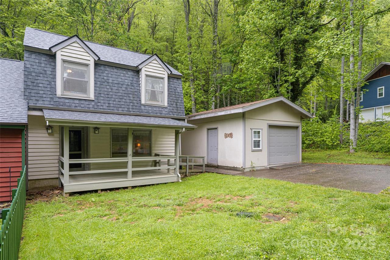 5 Creekside Dr., Maggie Valley, NC 28751