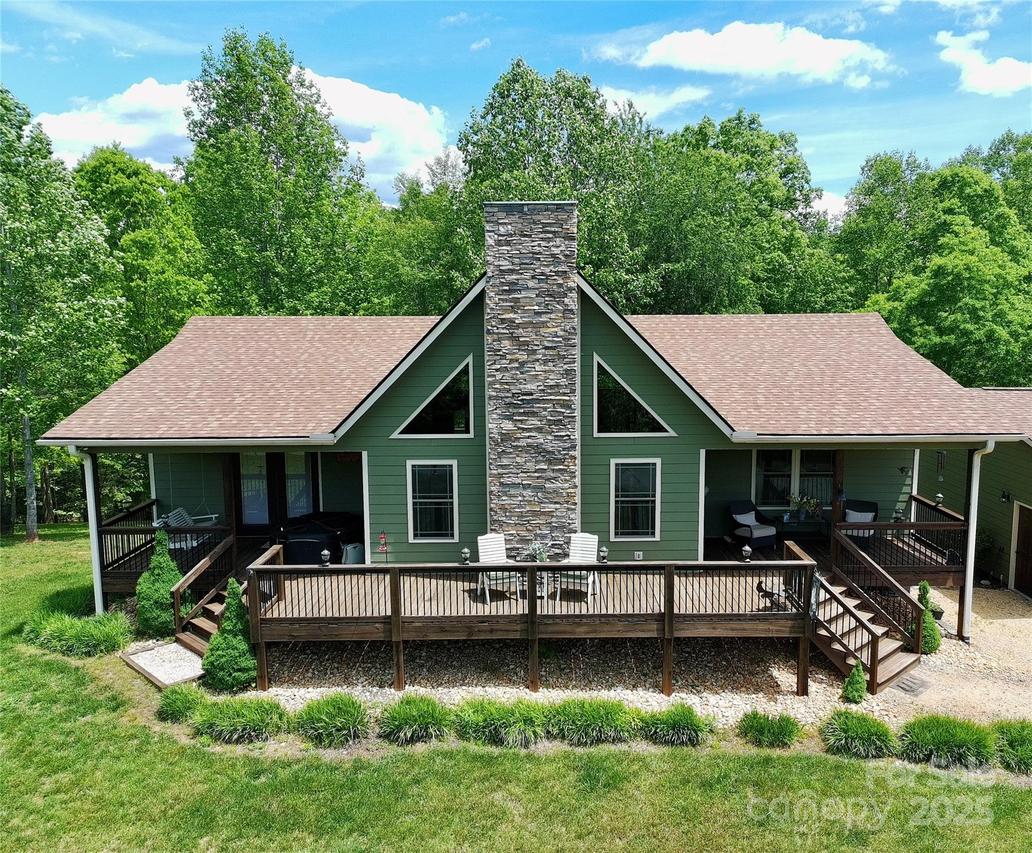 239 Whitestone Cir., Union Mills, NC 28167