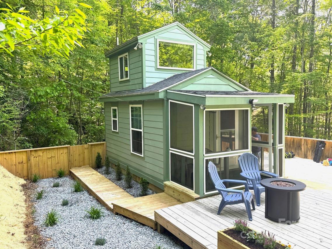 5535 Buffalo Cove Rd., Lenoir, NC 28645
