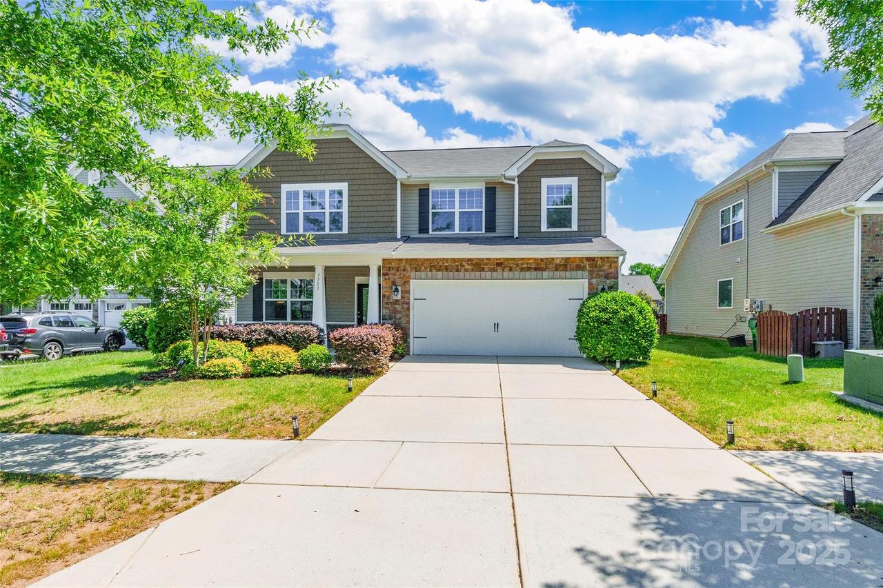 7711 Kelburn Ln., Charlotte, NC 28273