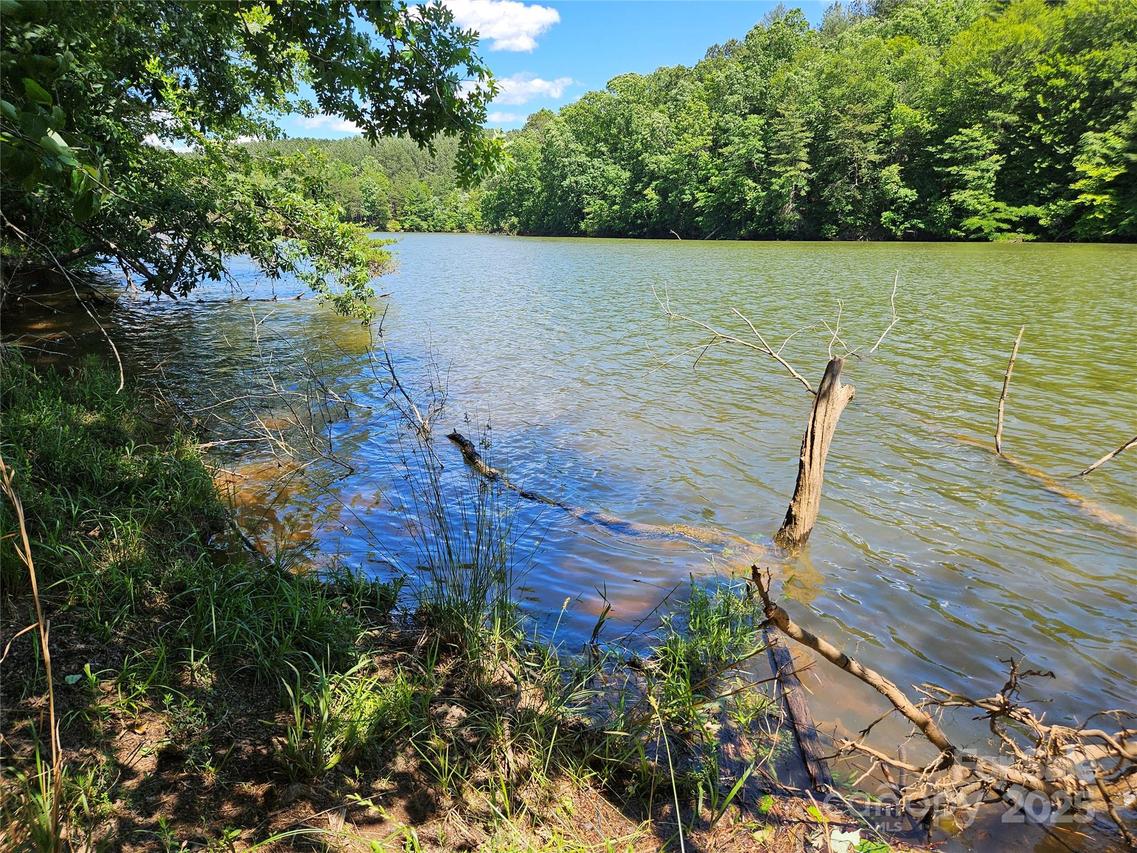 2446 W Paradise Harbor Dr. #13, Connelly Springs, NC 28612