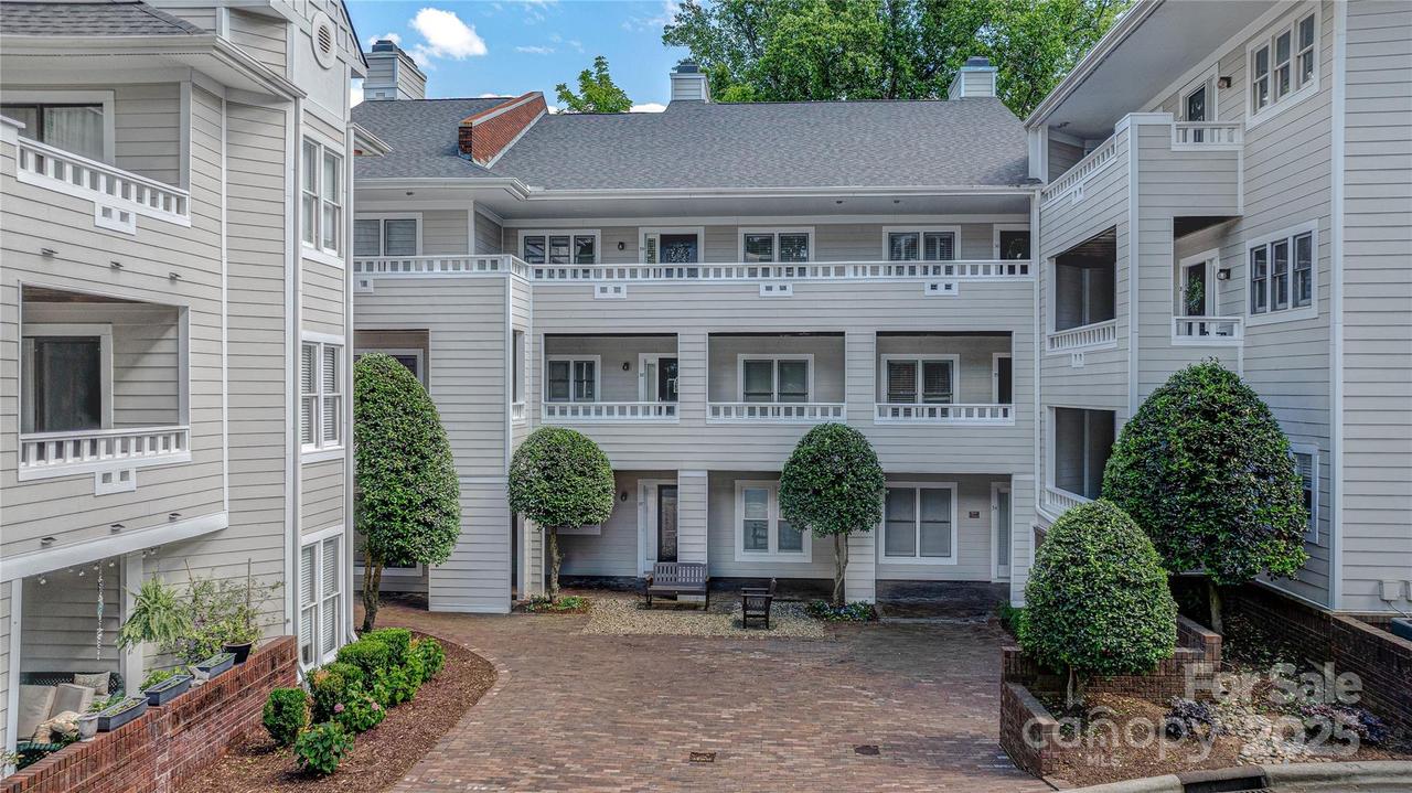 2715 Selwyn Ave. #36, Charlotte, NC 28209