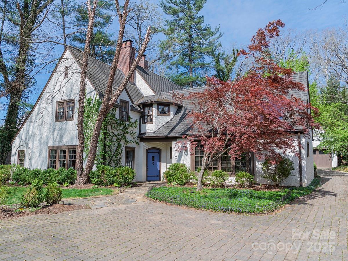 373 Vanderbilt Rd., Asheville, NC 28803