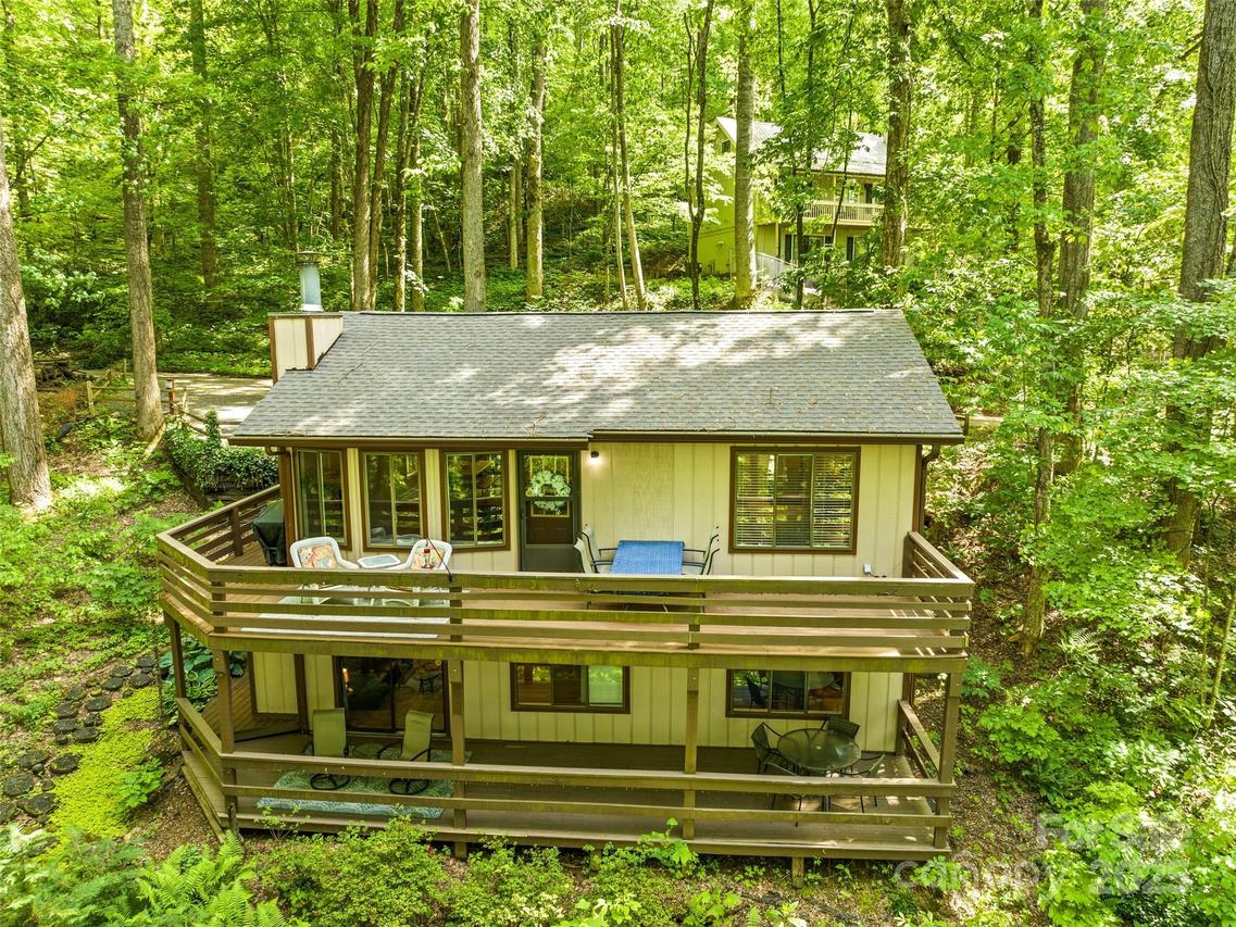 76 Shirley Dr., Maggie Valley, NC 28751