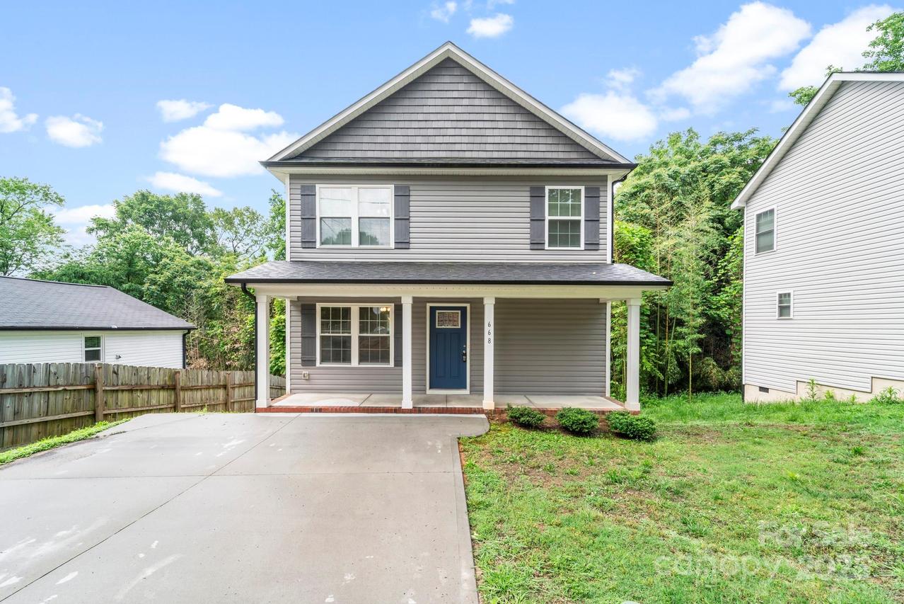 668 Smith St., Kannapolis, NC 28083