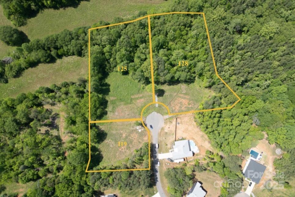 125 Spring View Ln., Statesville, NC 28677