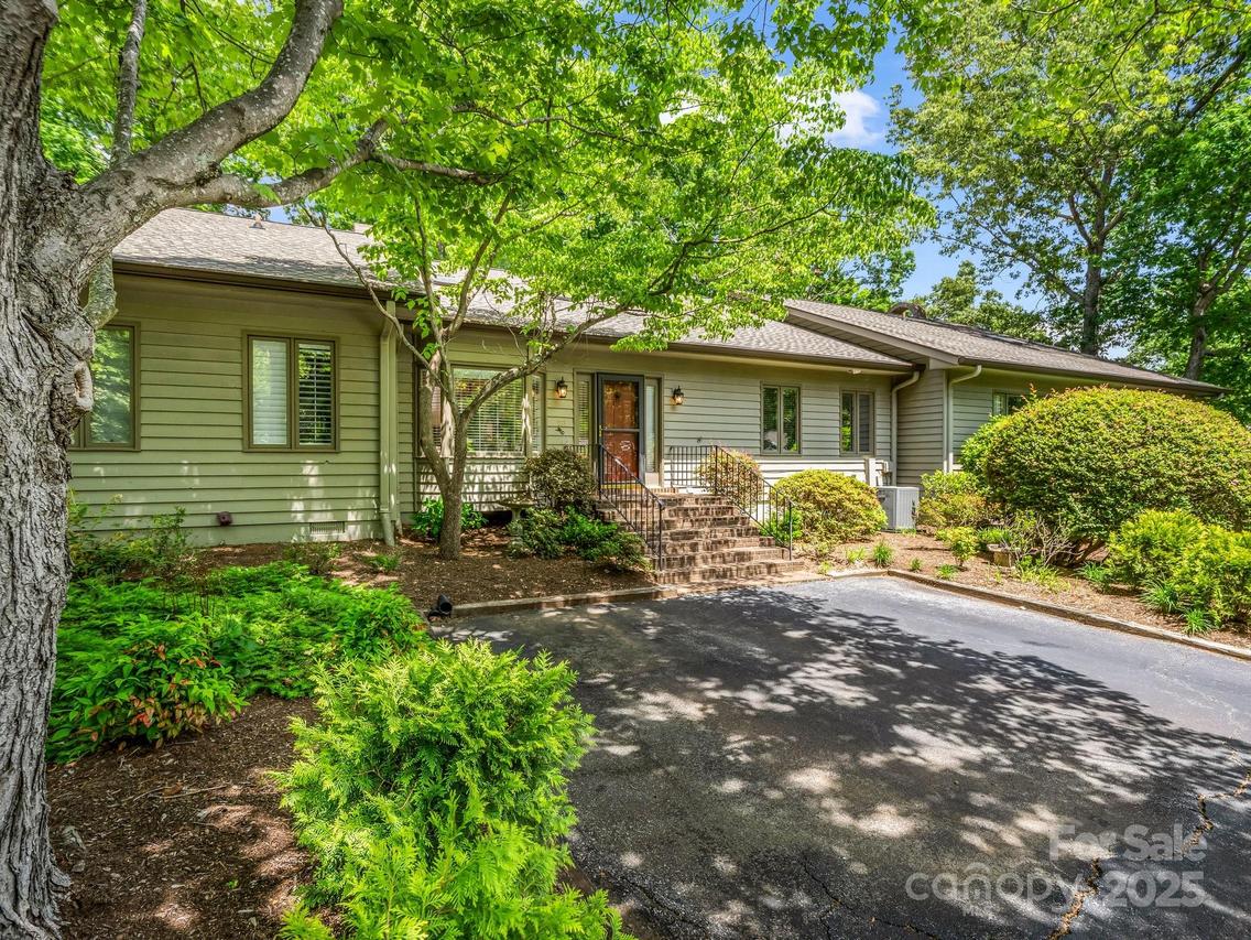 26 Hunting Country Trails Tr., Tryon, NC 28782
