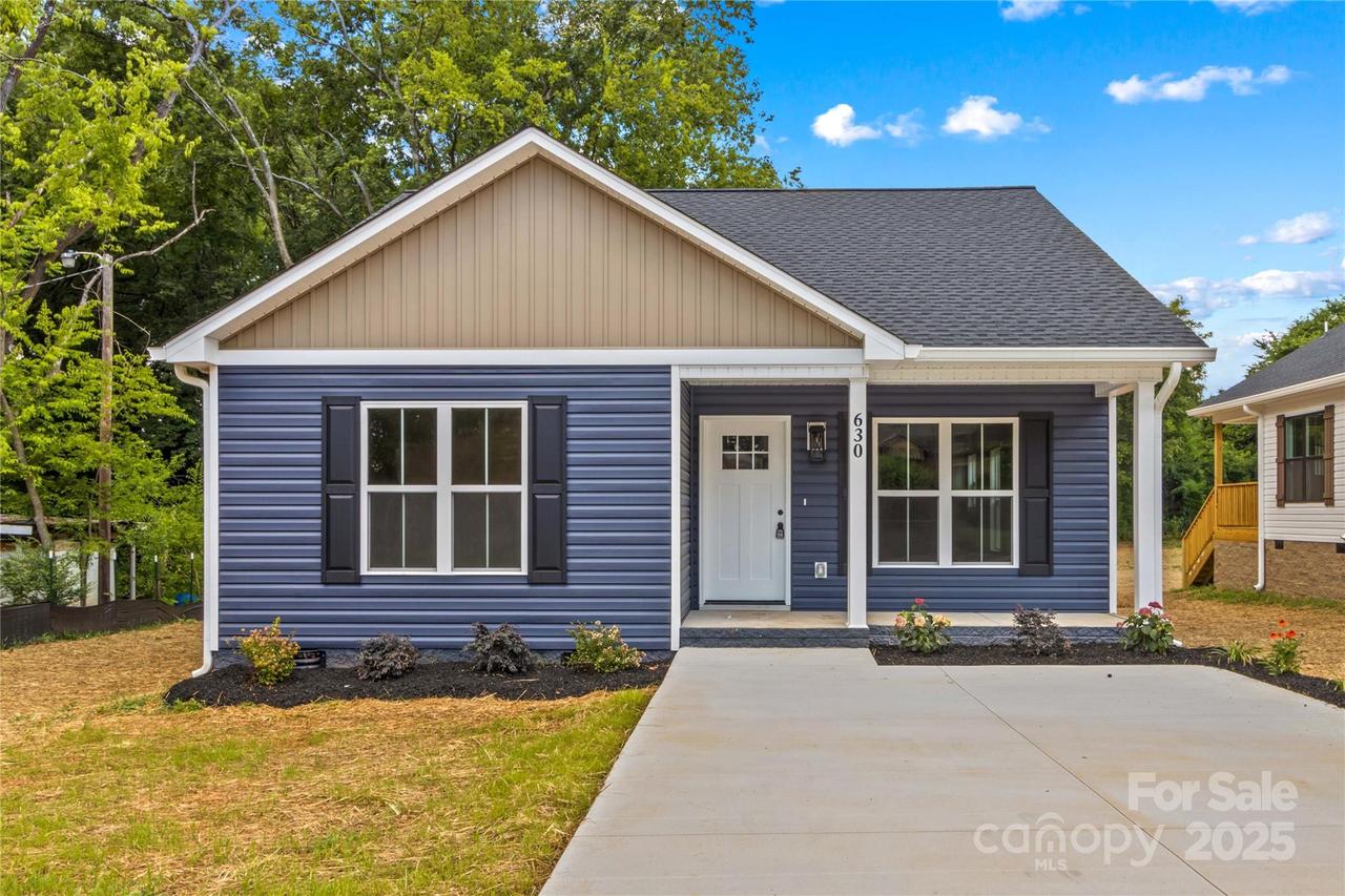 630 W Bell St., Statesville, NC 28677