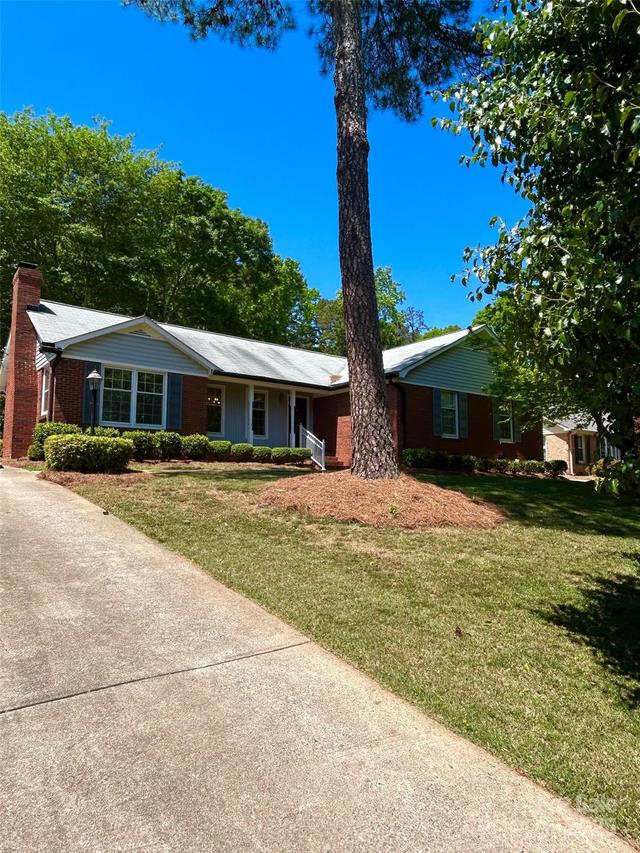 13416 Four Oaks Ln., Matthews, NC 28105