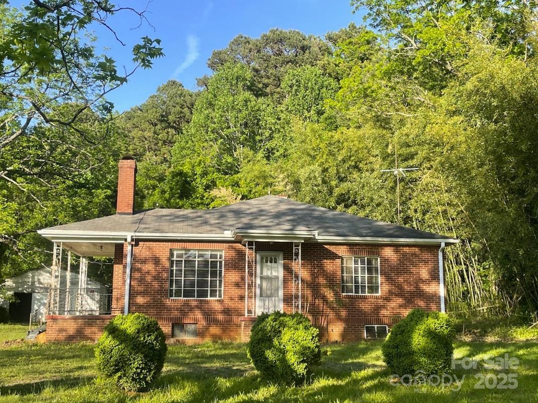 1835 Hollywood Dr., Salisbury, NC 28144