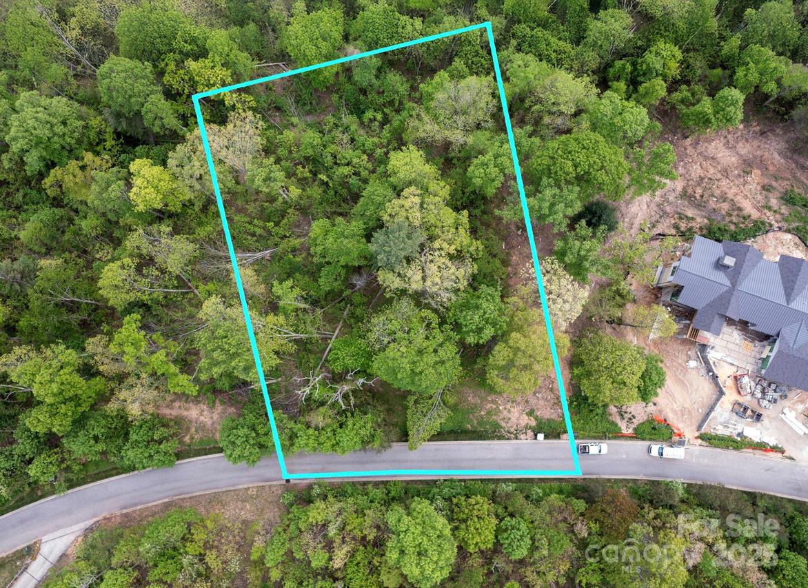 146 Summit Tower Cir. #211, Asheville, NC 28804