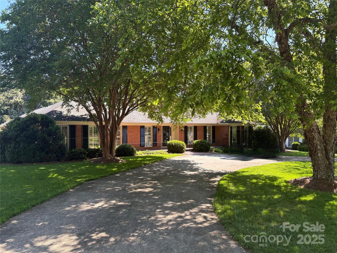 4815 Sentinel Post Rd., Charlotte, NC 28226