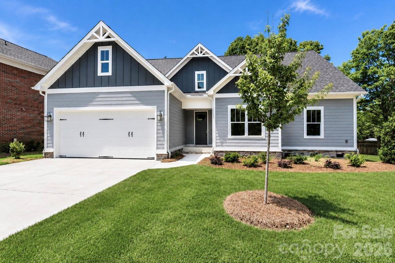 1061 The Glen St., Statesville, NC 28677