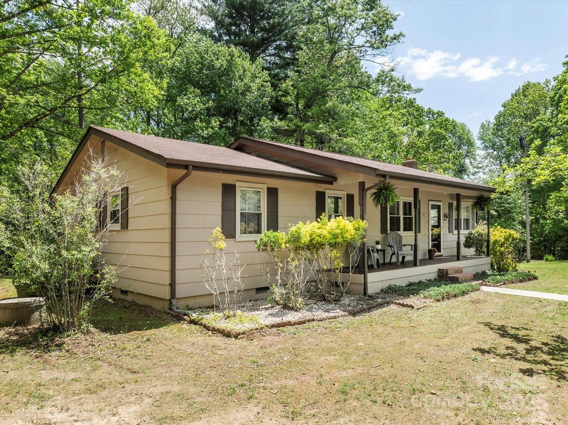 12 Thumper Ln., Arden, NC 28704