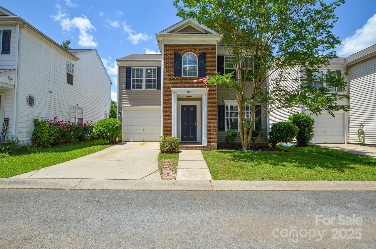 7711 Brisbane Ct., Charlotte, NC 28215
