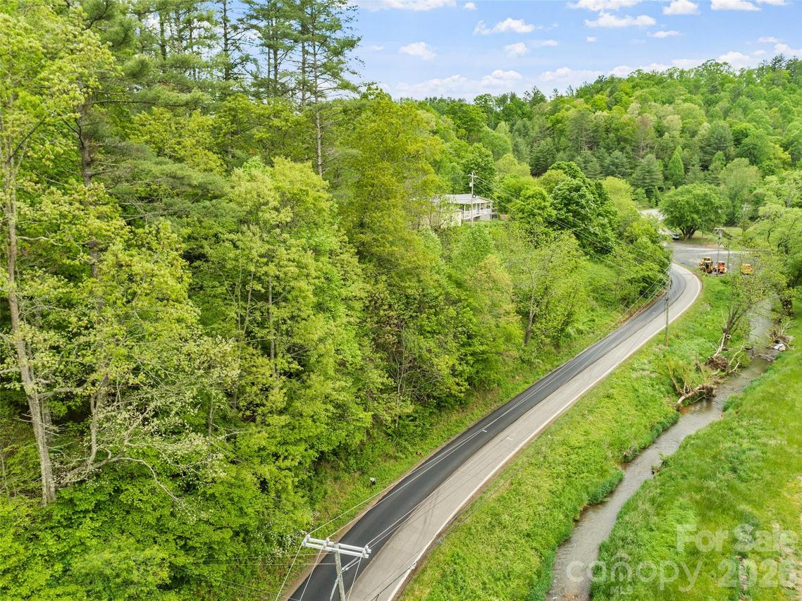 0000 Jacks Creek Rd., Burnsville, NC 28714