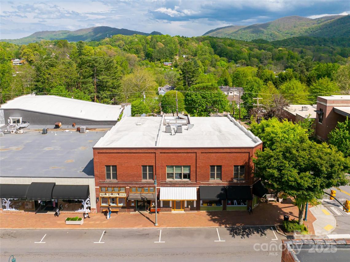 14 N Main St. #2, Waynesville, NC 28786