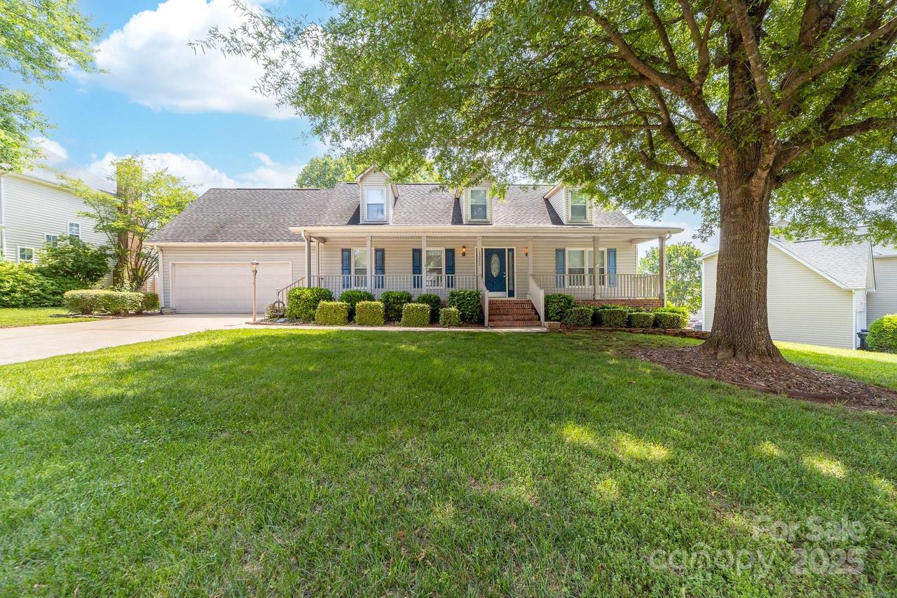 13223 Willow Breeze Ln., Huntersville, NC 28078