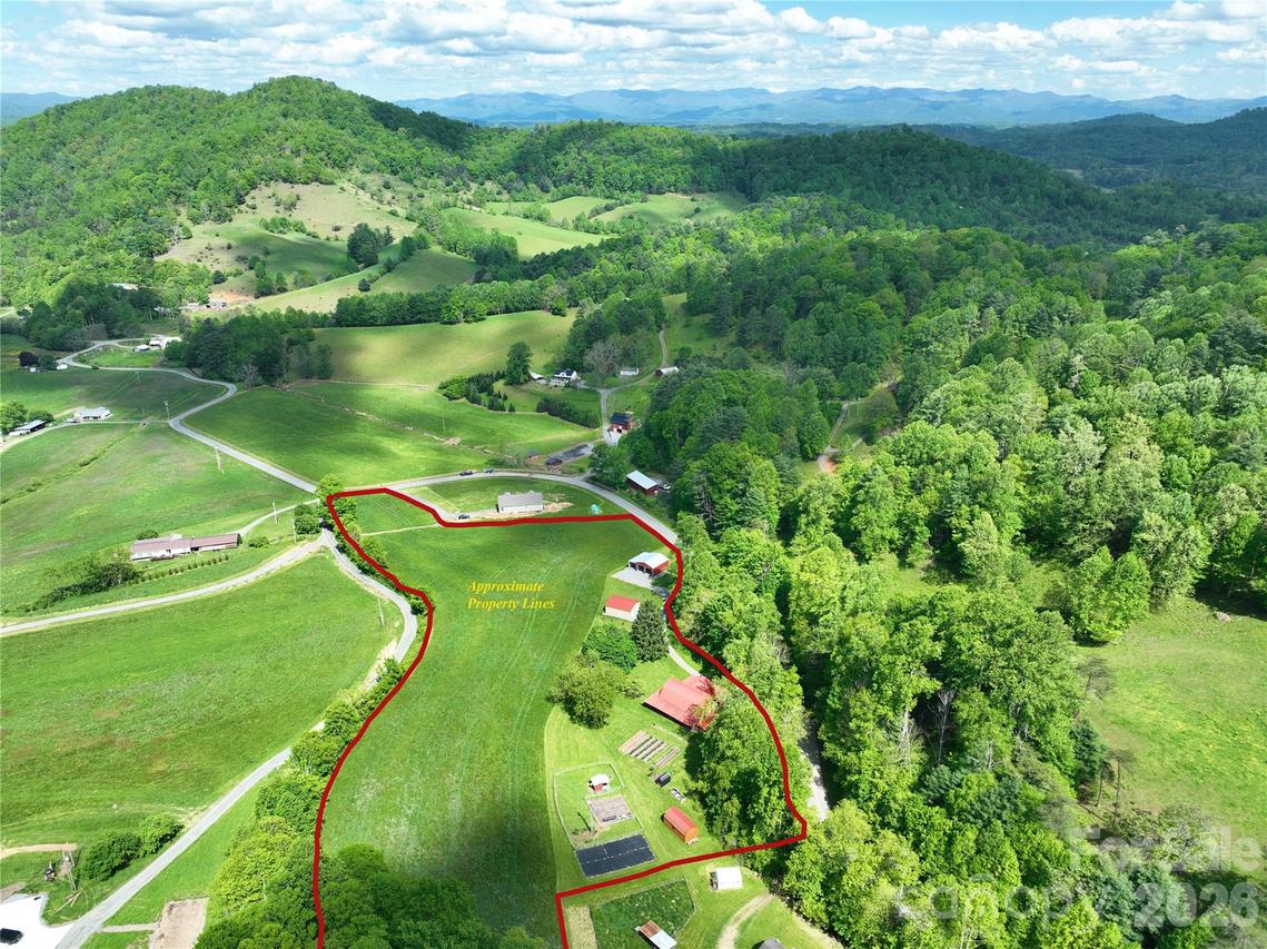 550 Joe Payne Rd., Marshall, NC 28753