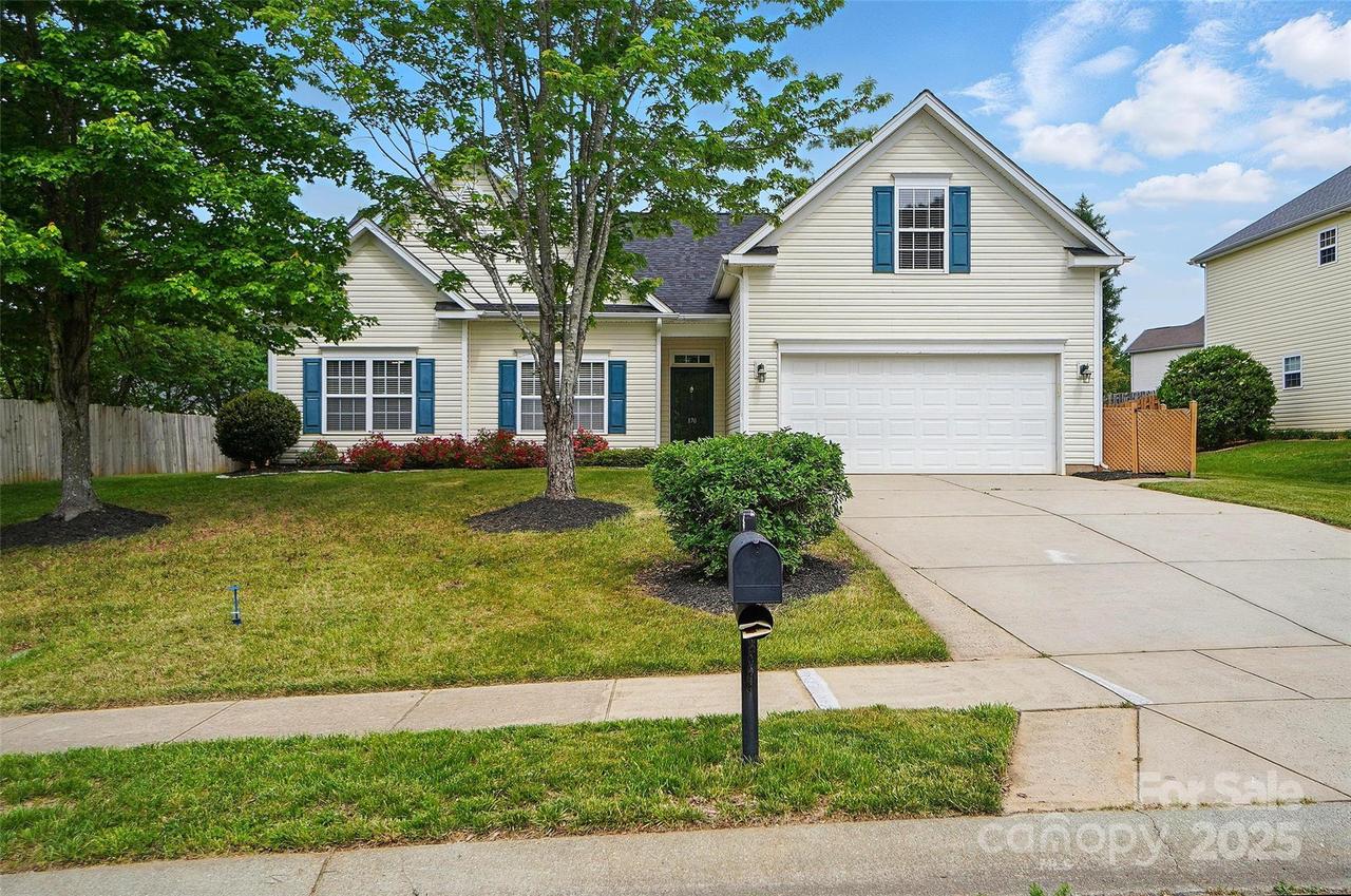 170 Heywatchis Dr., Mooresville, NC 28115