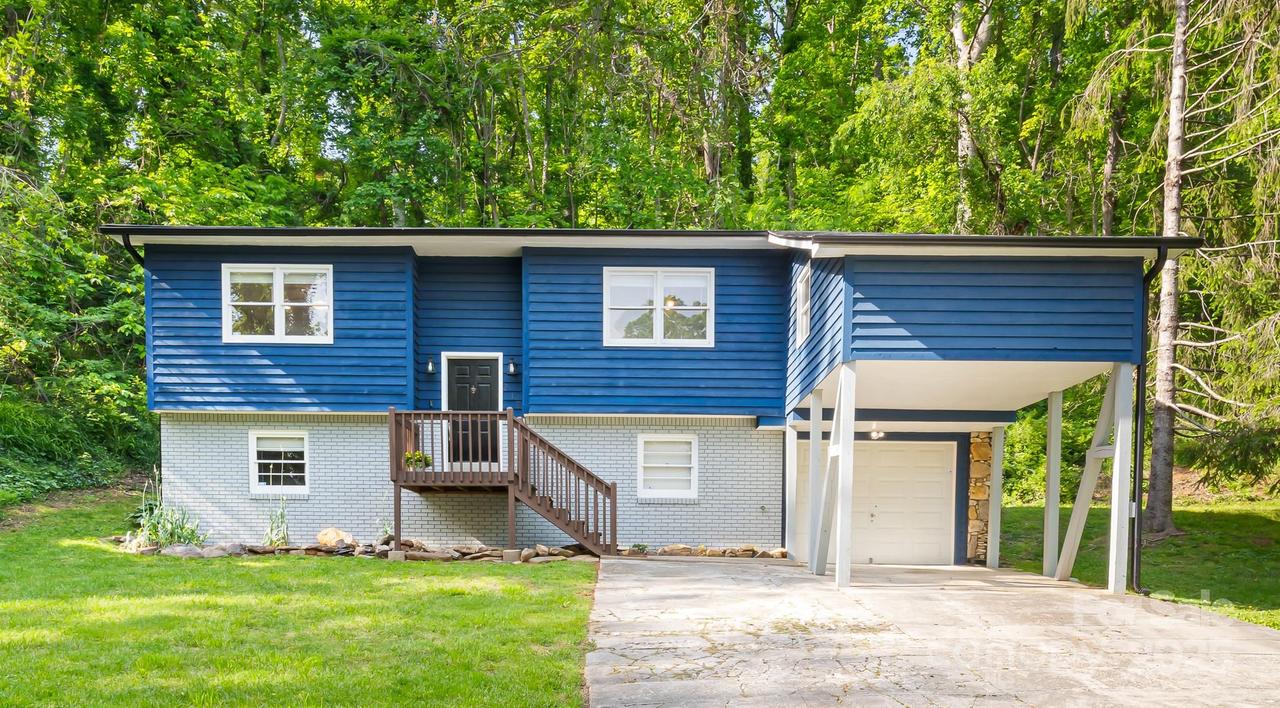 217 Royal Pines Dr., Arden, NC 28704