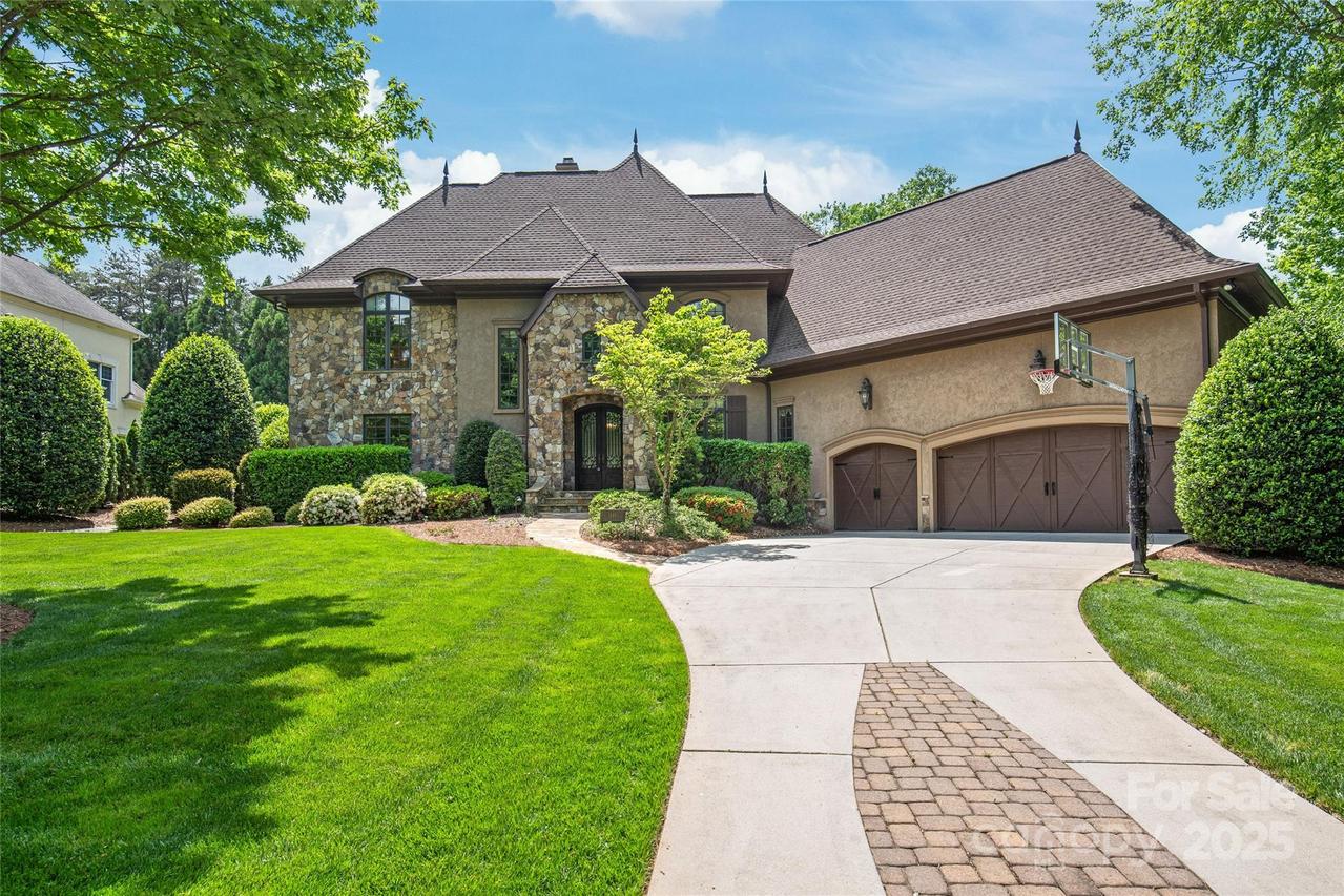 18843 Flat Shoals Dr., Cornelius, NC 28031