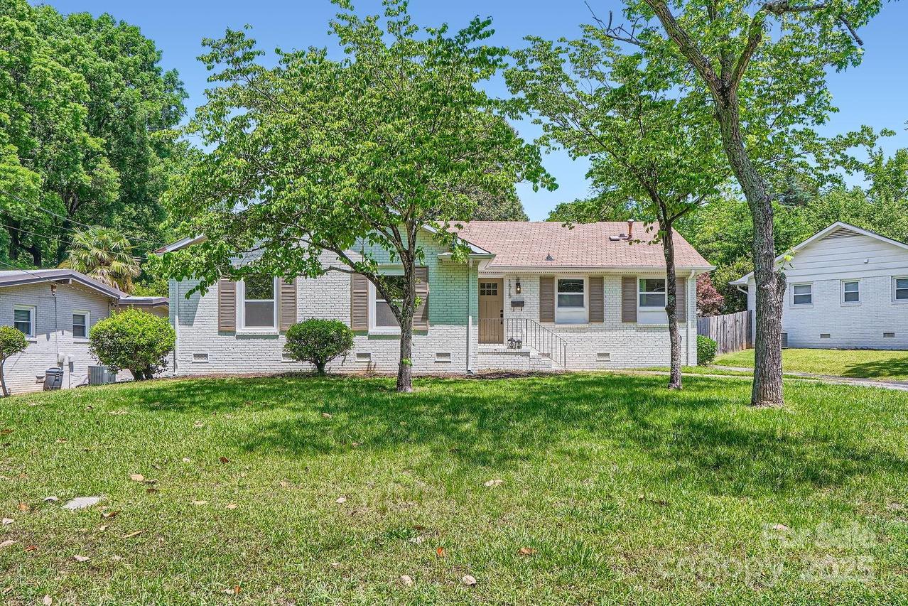 1515 Edgewater Dr., Charlotte, NC 28210