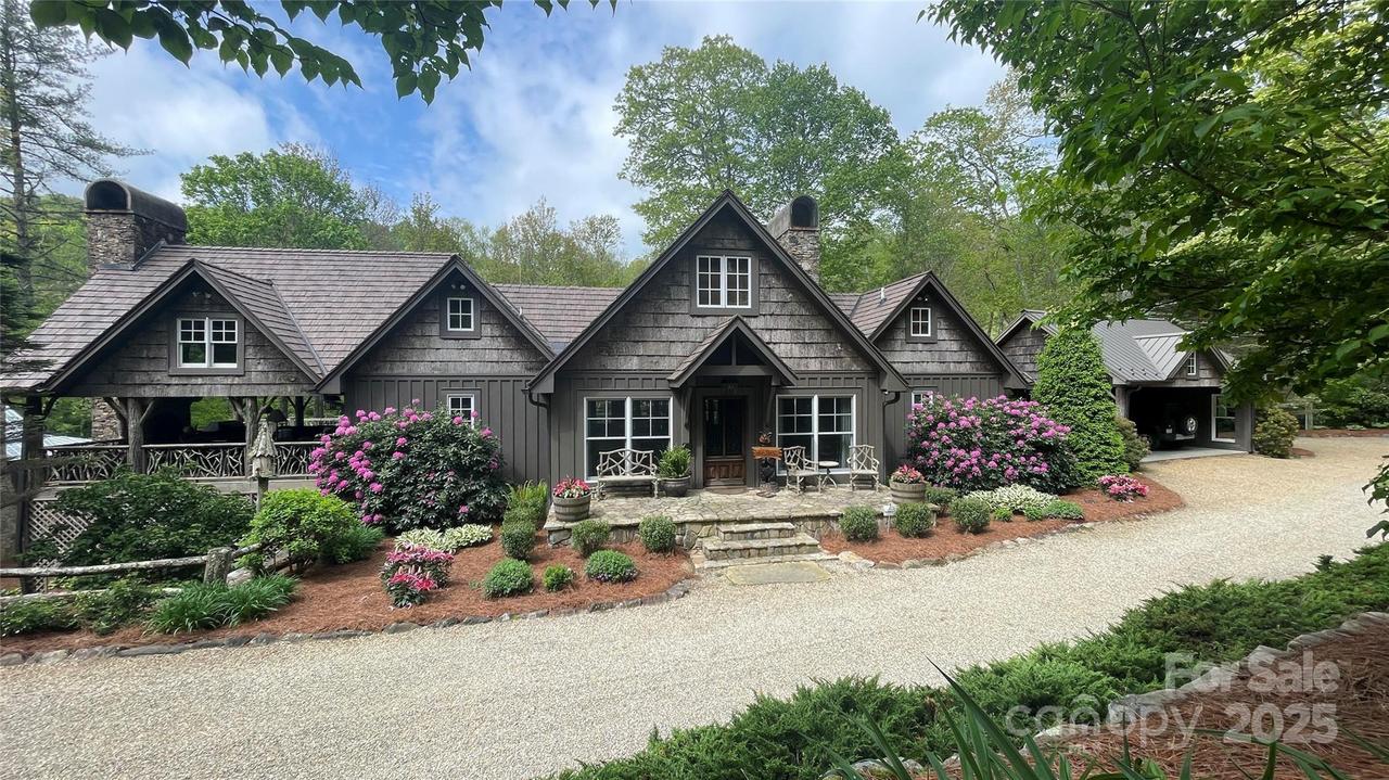 973 Sitting Rock Tr., Cullowhee, NC 28723