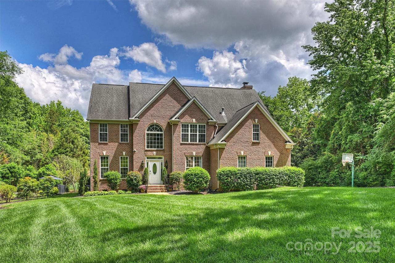 706 Evans Manor Dr., Weddington, NC 28104