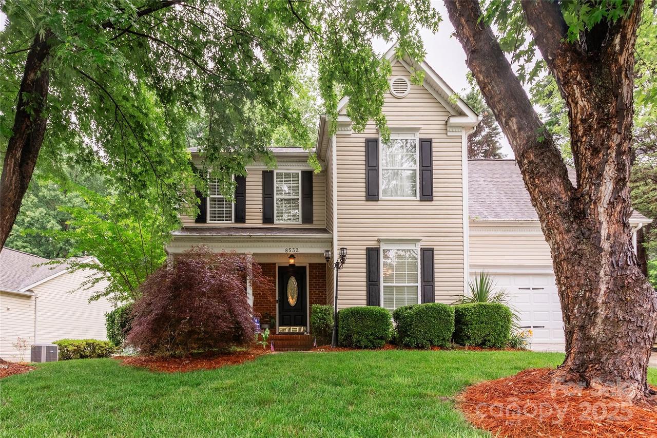 8532 Piccone Brook Ln., Charlotte, NC 28216