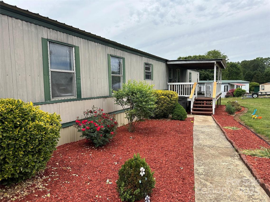 181 Trivette Rd., Harmony, NC 28634