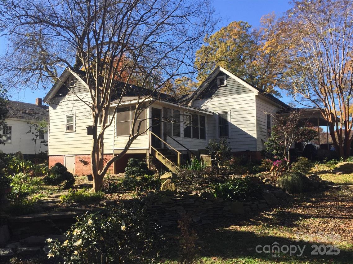 4311 Commonwealth Ave., Charlotte, NC 28205