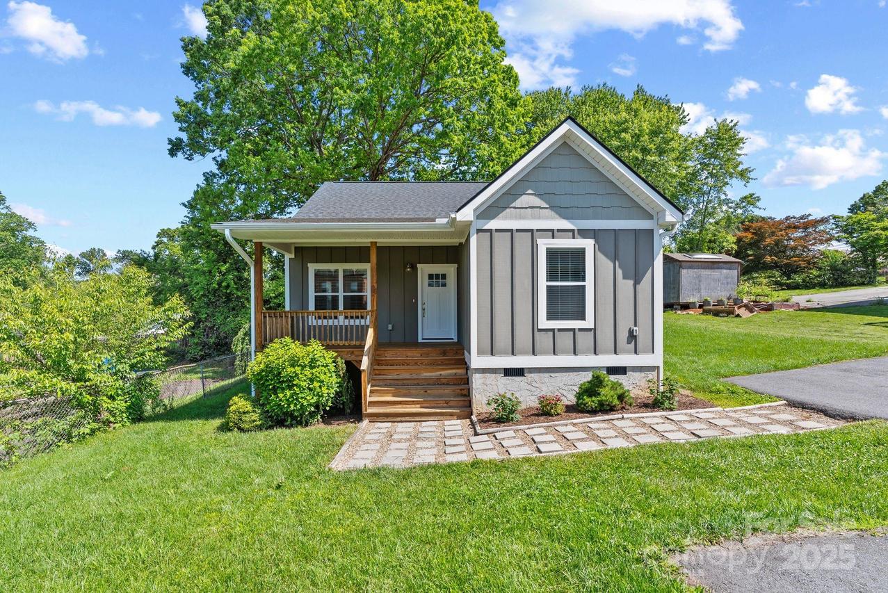 7 Lola Lilly Pl., Asheville, NC 28803