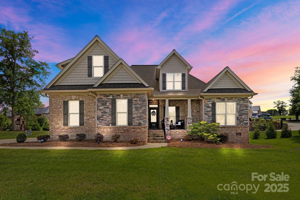 335 Wintergreen Ct., Kings Mountain, NC 28086