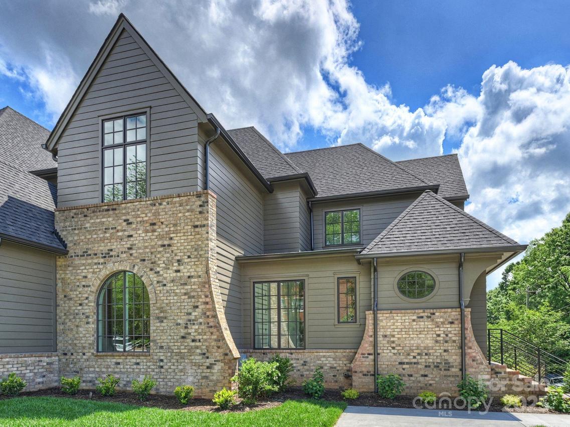536 Hillside Ave., Charlotte, NC 28209