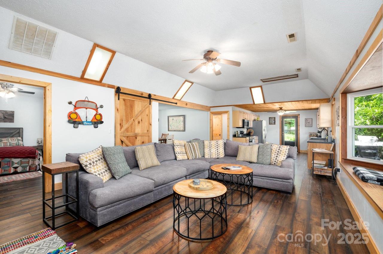 104 Riddle Cove Rd., Maggie Valley, NC 28751