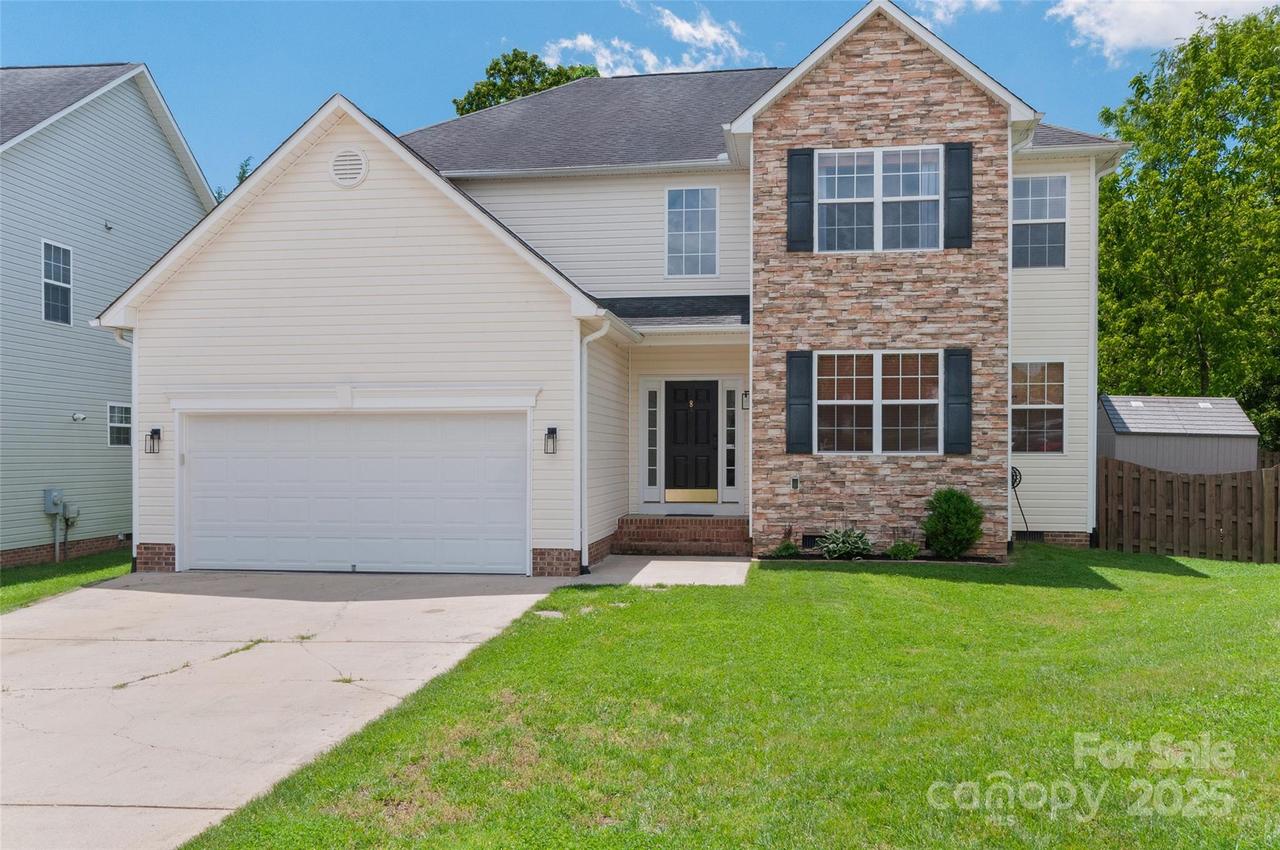 8 Secrest Dr., Arden, NC 28704