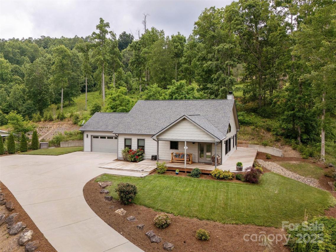 645 Silverglen Way, Hendersonville, NC 28792