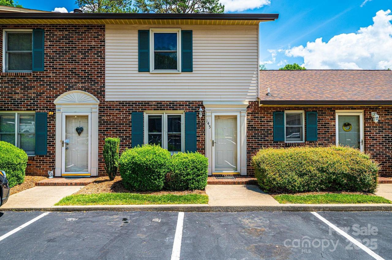 1330 5th St. #145, Hickory, NC 28601