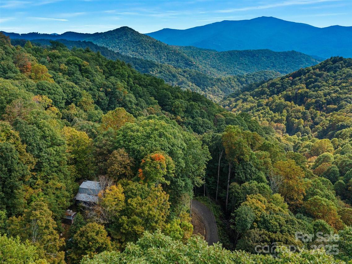 2280 Left Fork Run Rd., Bakersville, NC 28705
