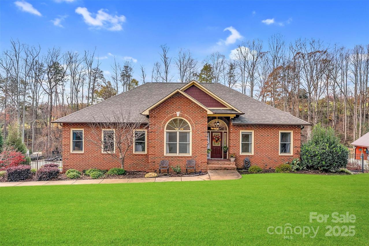 148 Fairway Dr., Forest City, NC 28043