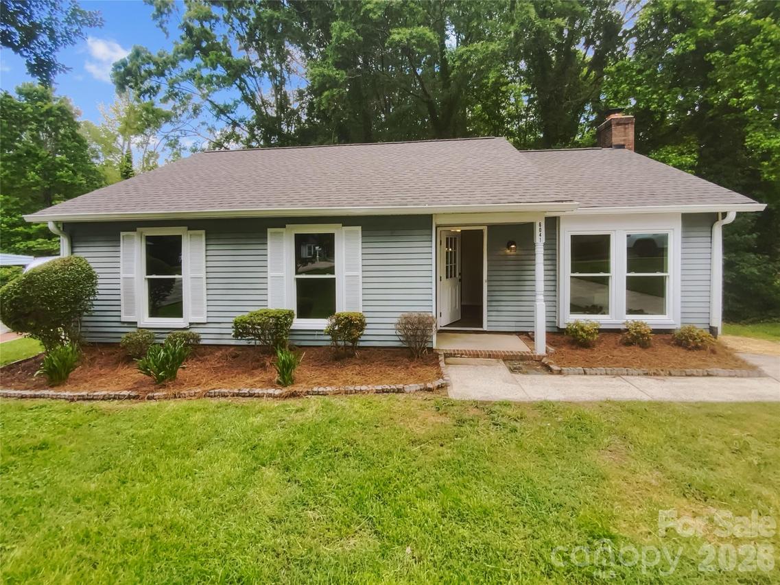 6041 Misty Way Ln., Charlotte, NC 28212