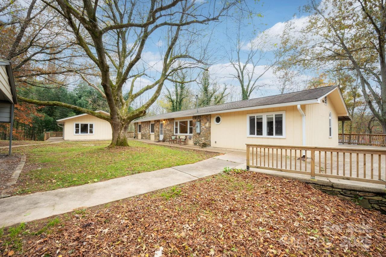 1211 & 1213 Upper Brush Creek Rd., Fairview, NC 28730