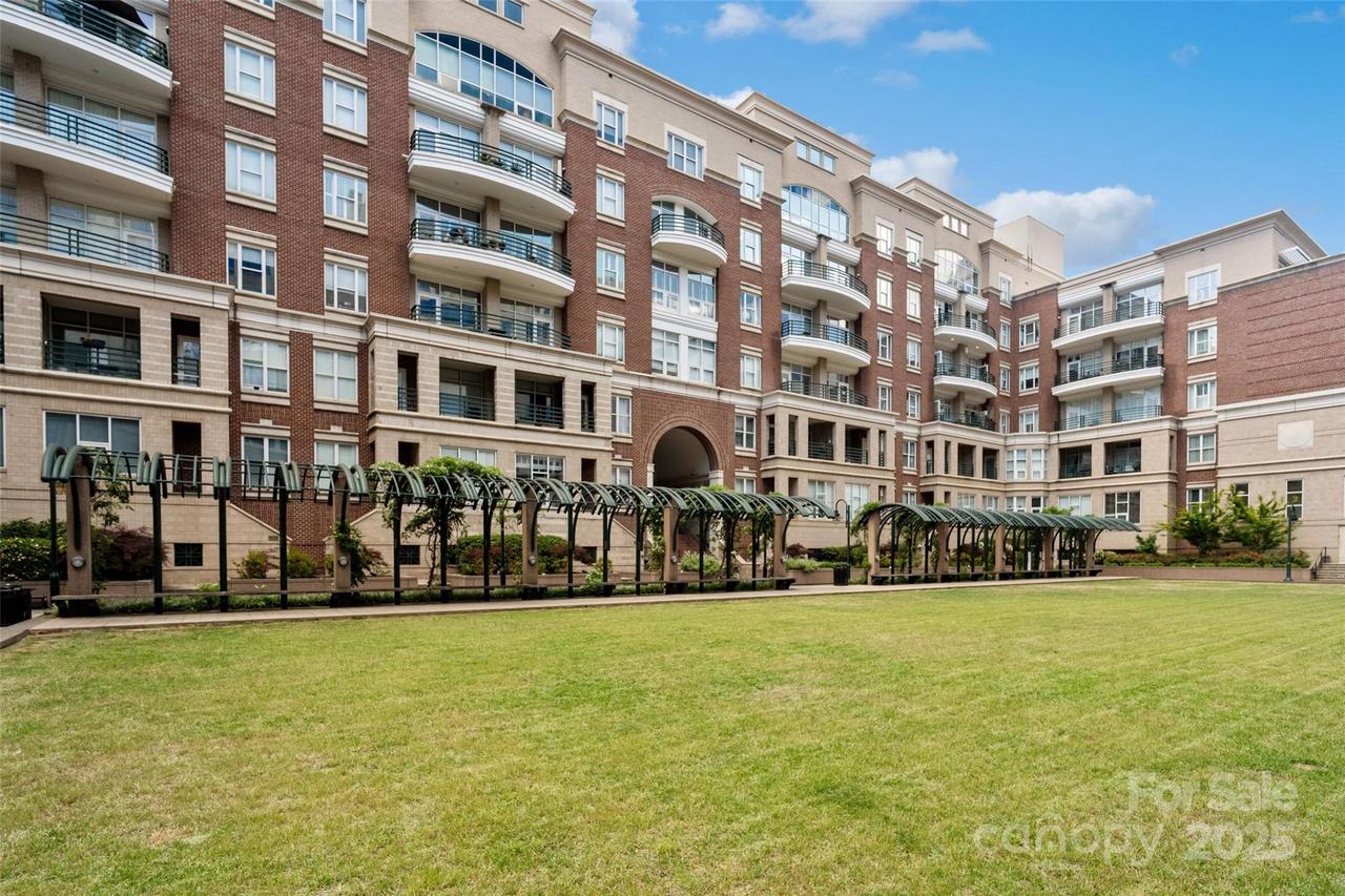 400 N Church St. #226, Charlotte, NC 28202