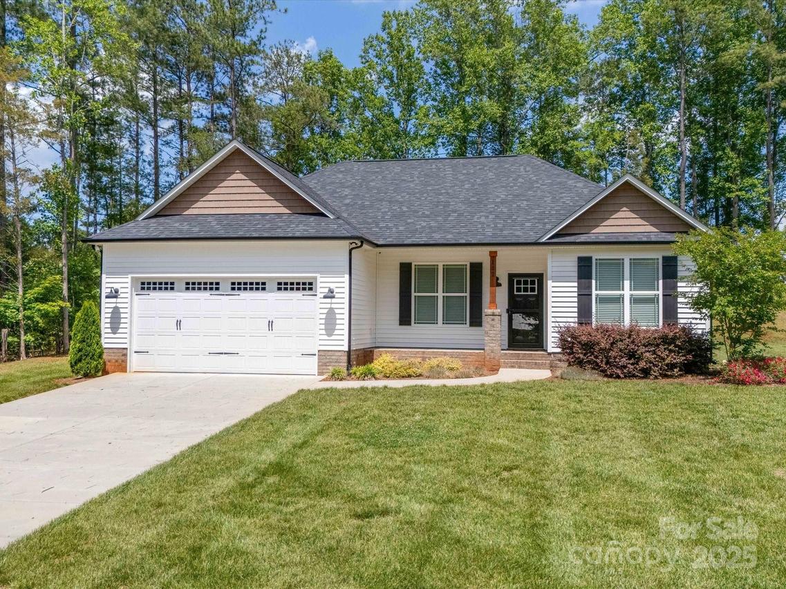 142 Highland Dr., New London, NC 28127