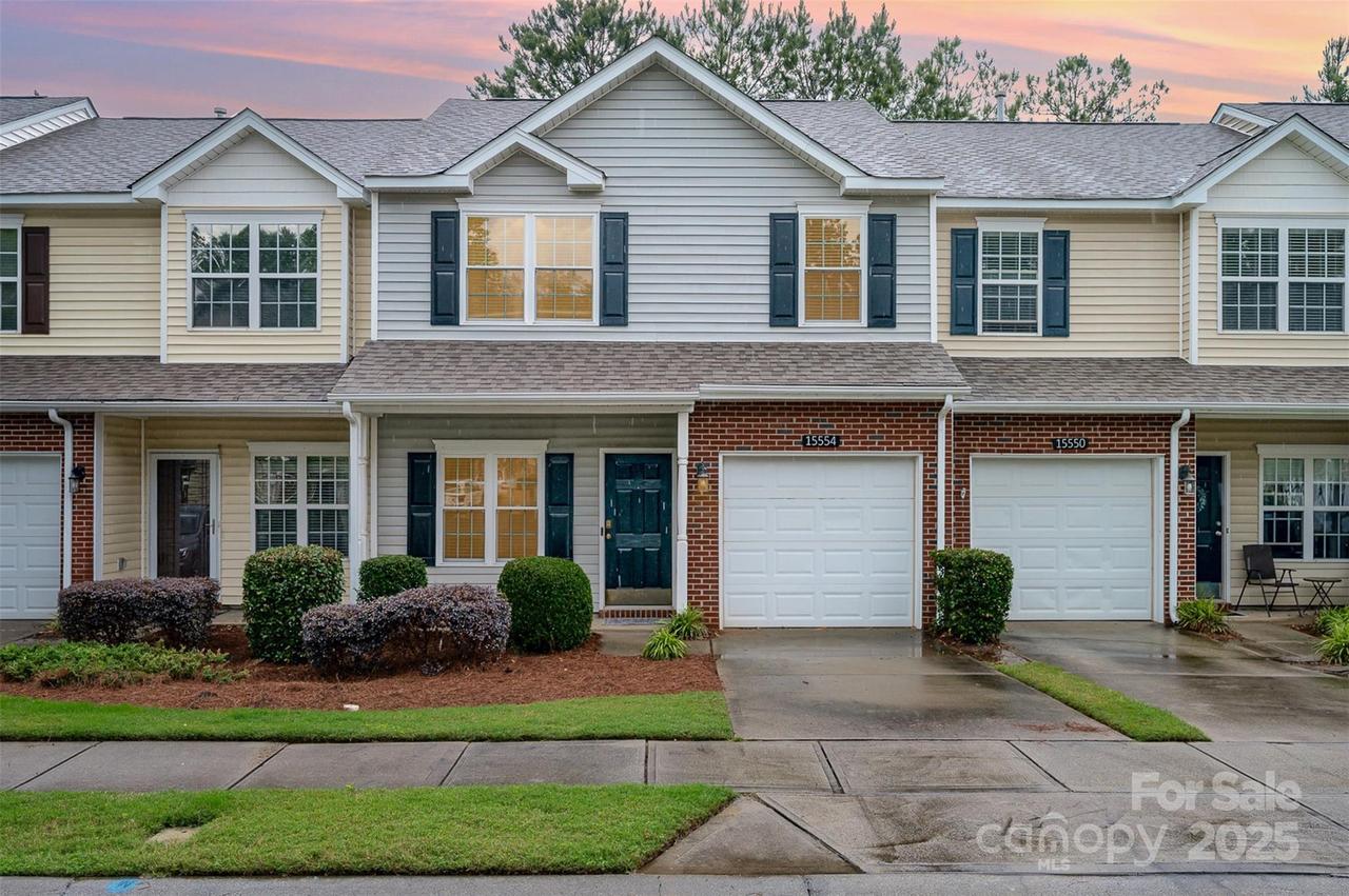 15554 Stronvar House Ln., Charlotte, NC 28277