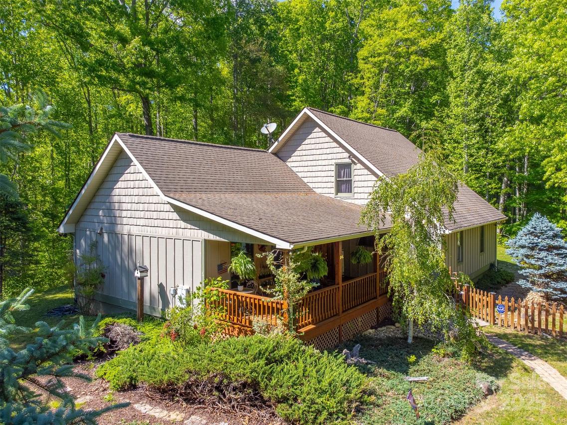 211 Natural Tr., Sylva, NC 28779